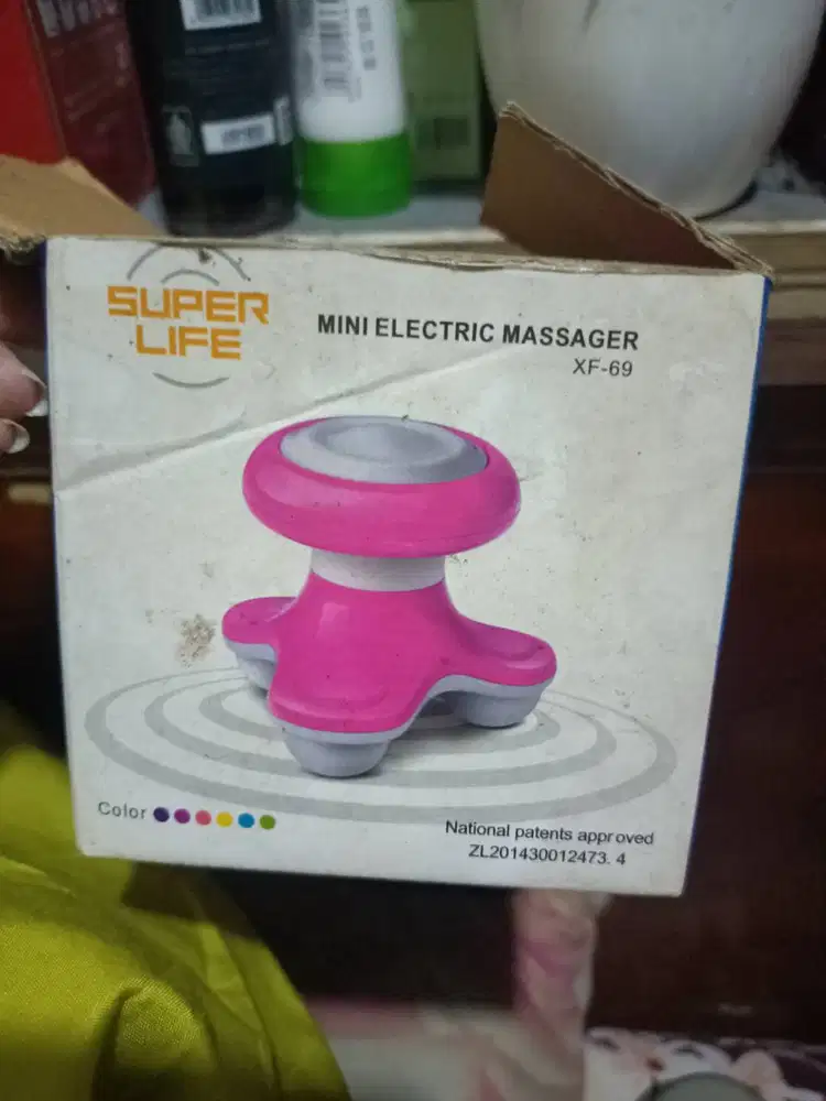Mini electric massager
