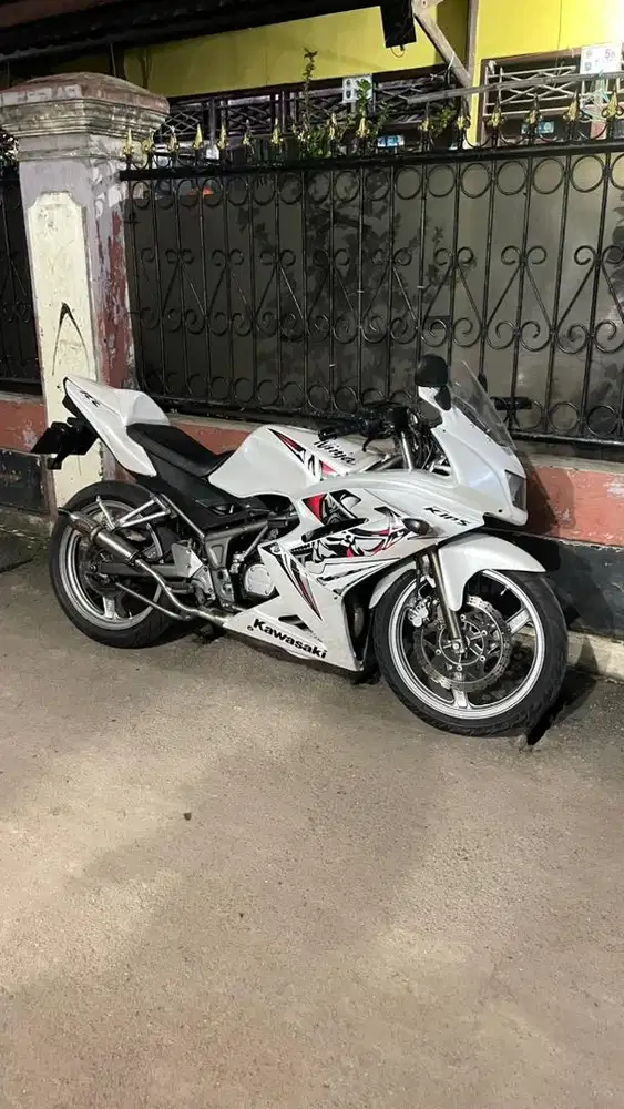 KAWASAKI NINJA RR NEW NOT RR OLD SS R