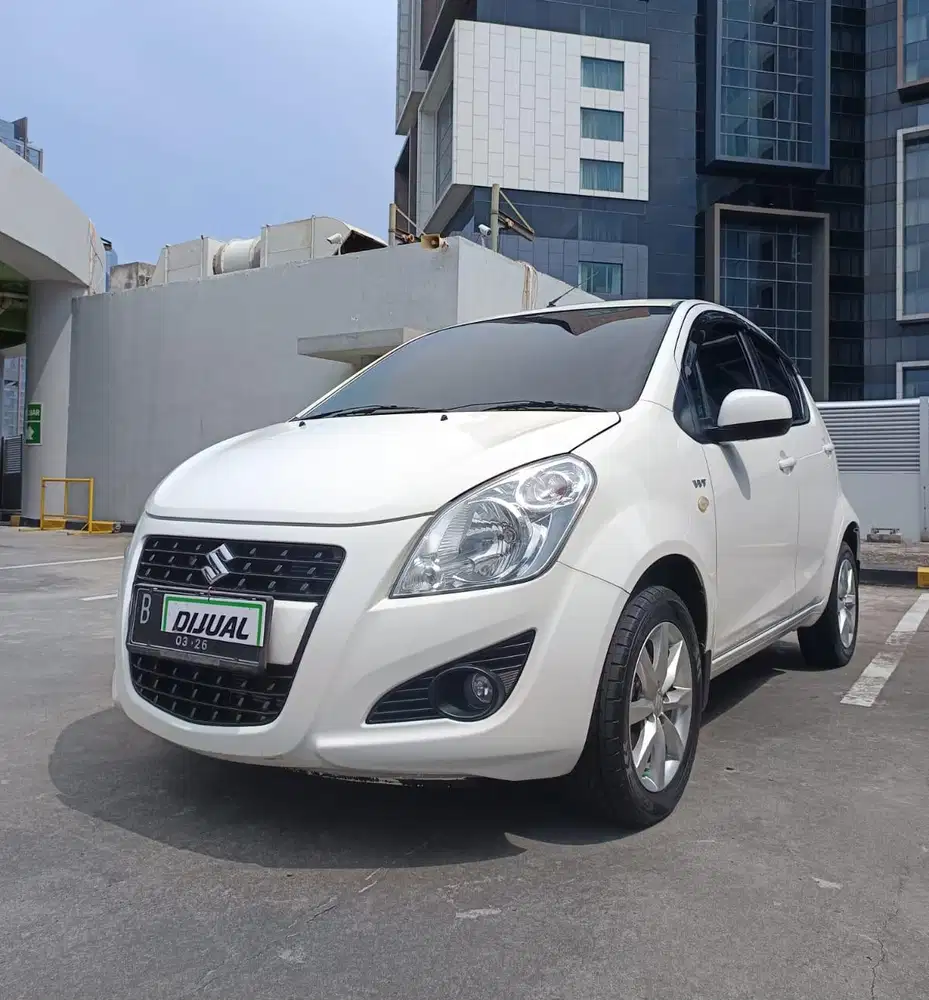 Suzuki Splash At 2015 pakai 2016 km 44rb!!