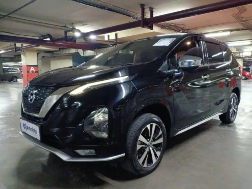 DP RENDAH Nissan Livina 1.5 VL Bensin-AT 2023 ZOC