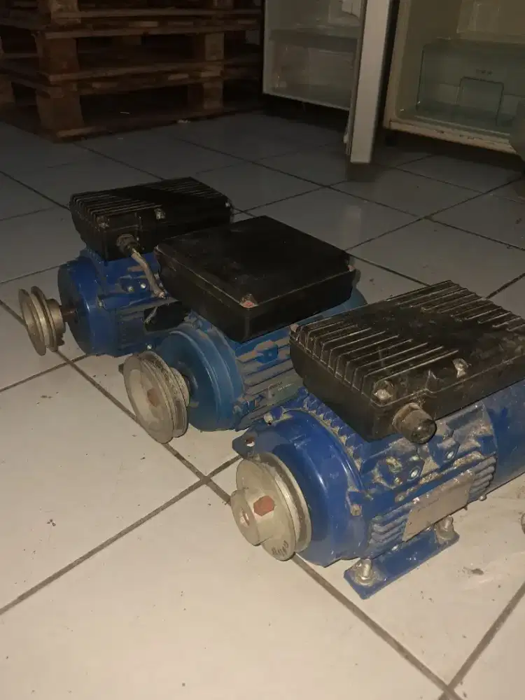 Dinamo penggerak,bekas pakai.kondisi masih normal