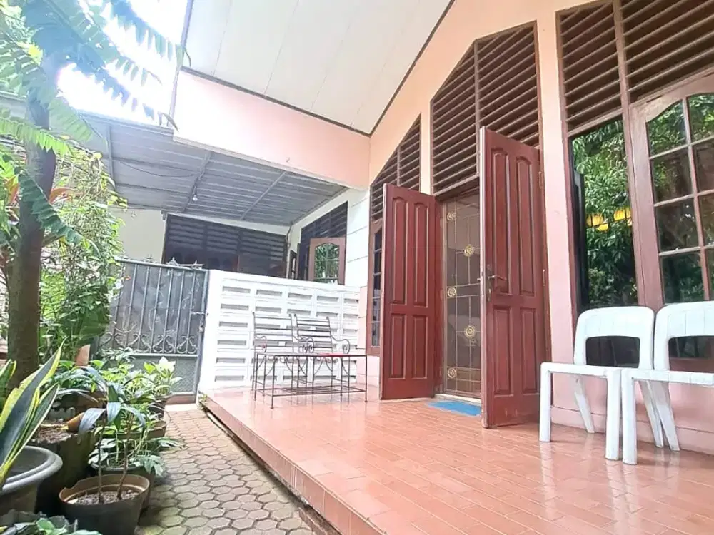 RUMAH LAMA LAYAK HUNI PLUS PAVILIUN DENGAN BERBAGAI FASILITAS DI DI CINERE - DEPOK NEMPEL JAKSEL