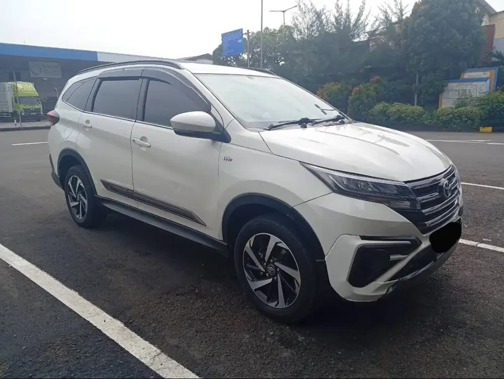 Toyota Rush GR Sport 2022 – Manual – Mulus Bebas Laka Banjir