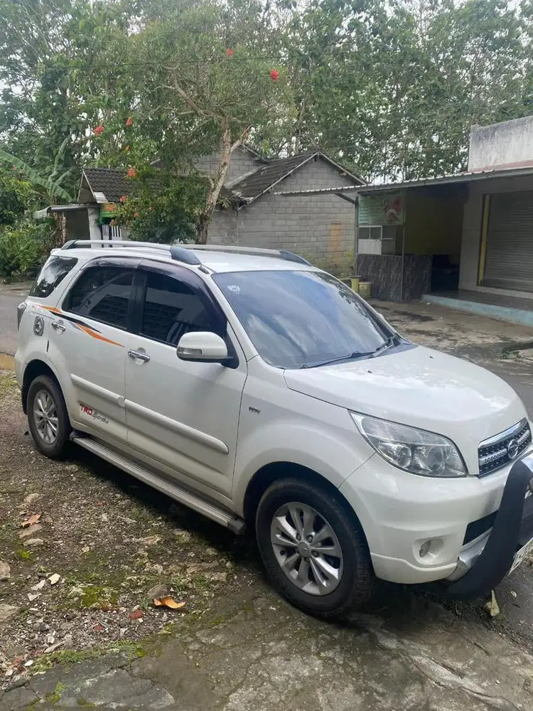 Daihatsu Terios TX 2011