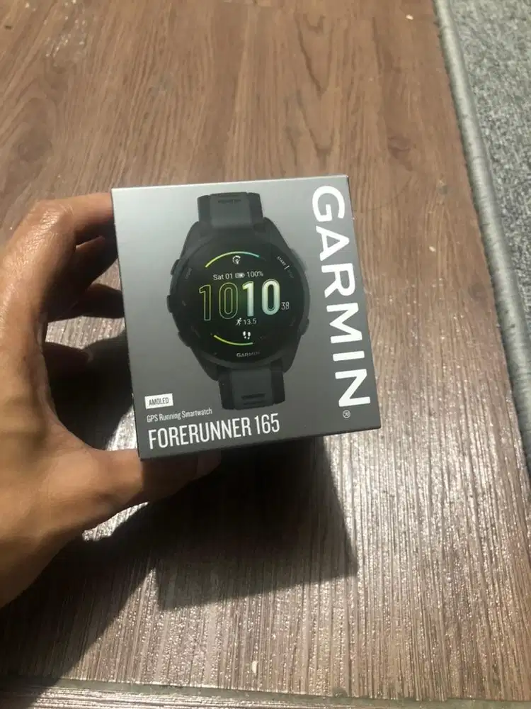 Garmin forerunner 165 smartwatch