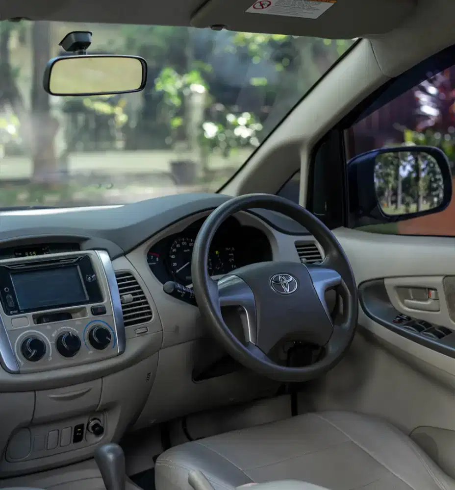 TOYOTA KIJANG INNOVA G 2.0 MATIC 2014