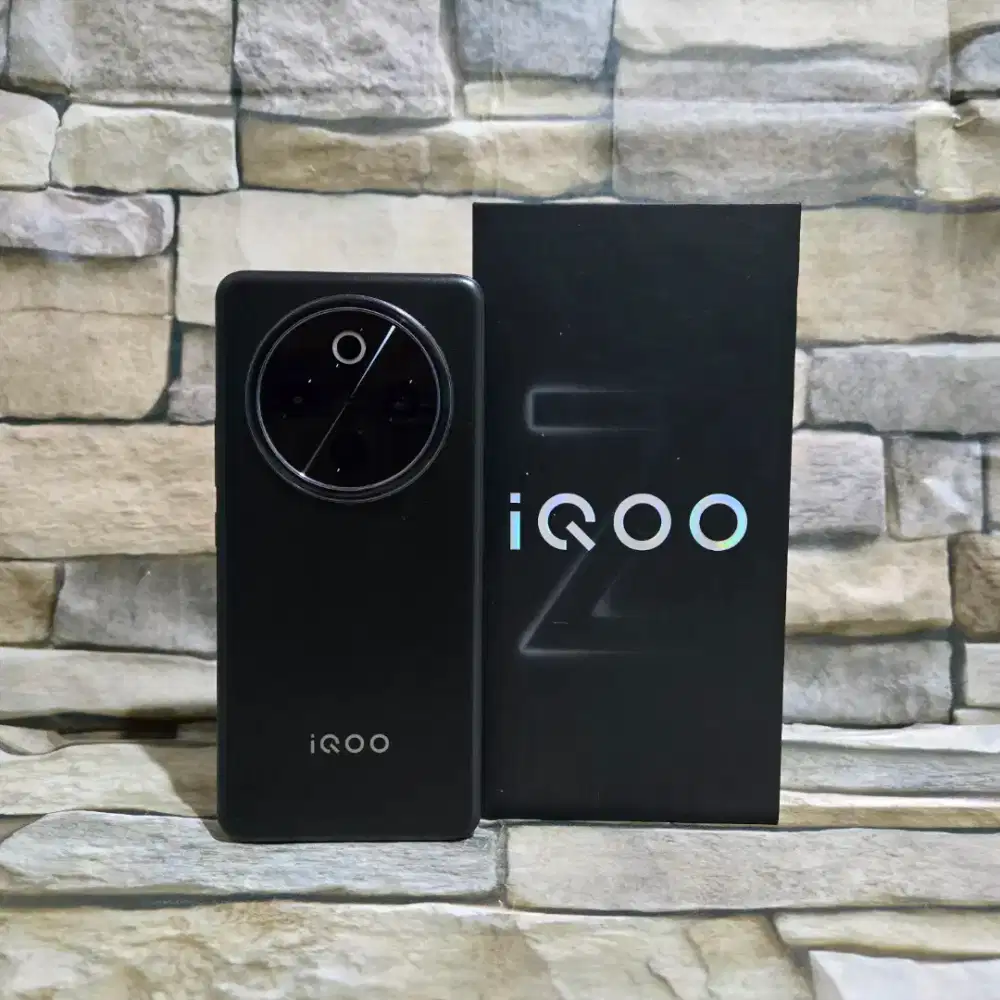 Iqoo Z10 5G 8/128 Black Fulset segel mulus 98% Garansi panjang