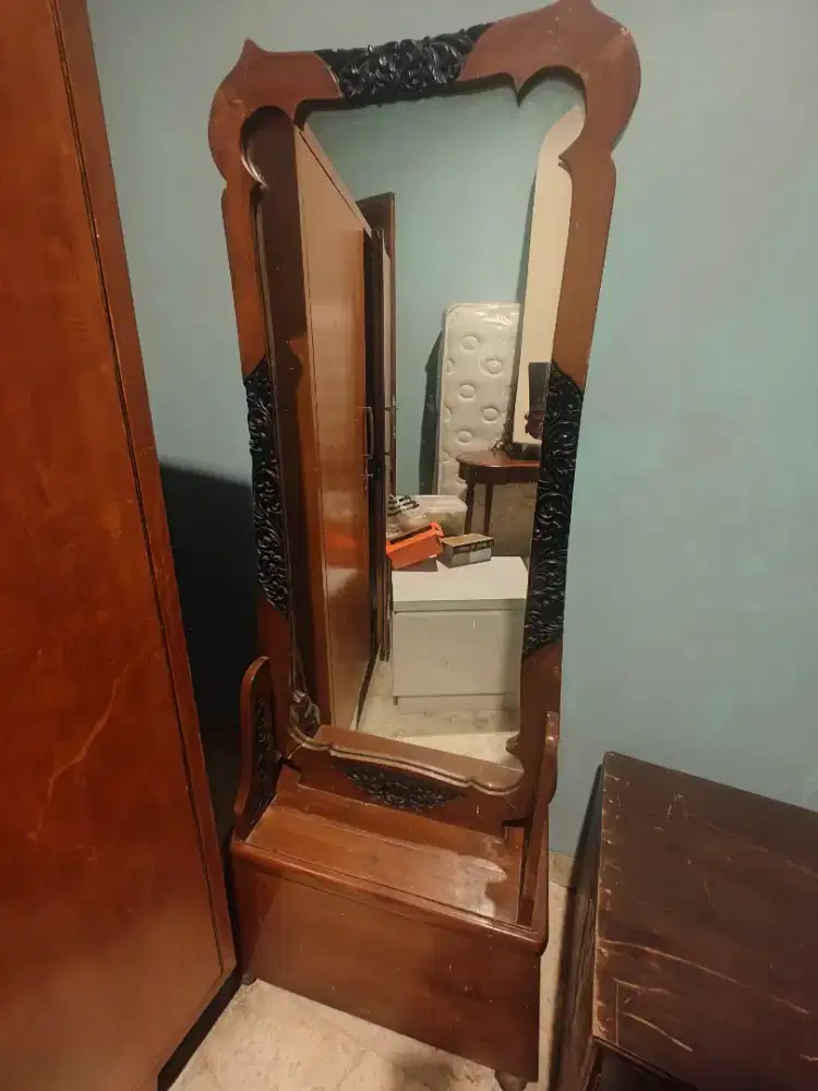 Cermin dorong jati coklat klasik