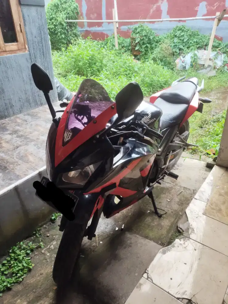 CBR 150 R K45a Lokal