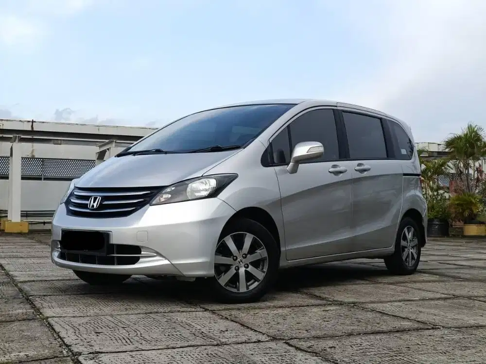 Freed 1.5 E PSD AT 2011