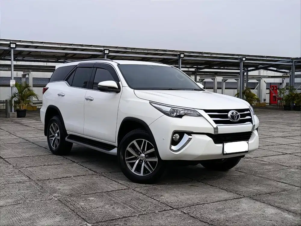 (TDP 15 JT) LOW KM 80 RB ! TOYOTA FORTUNER VRZ DIESEL PUTIH 2019 !
