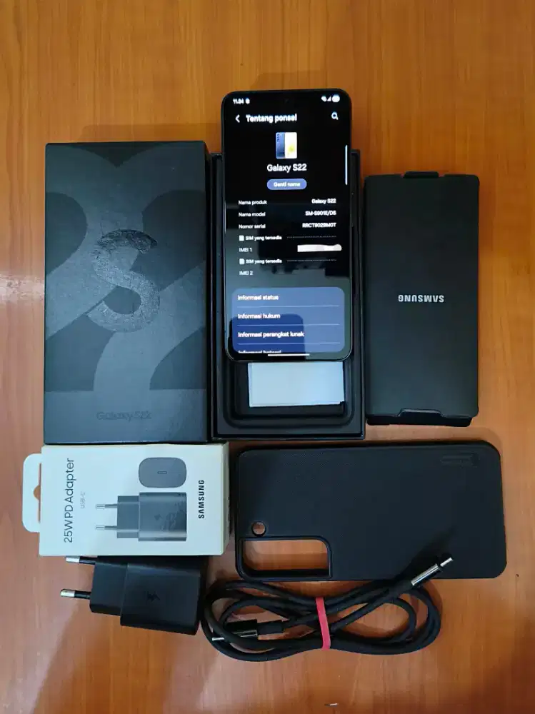 Samsung Galaxy S22 5G 8/256 Black — Fullset Mulus + Bonus Eksklusif