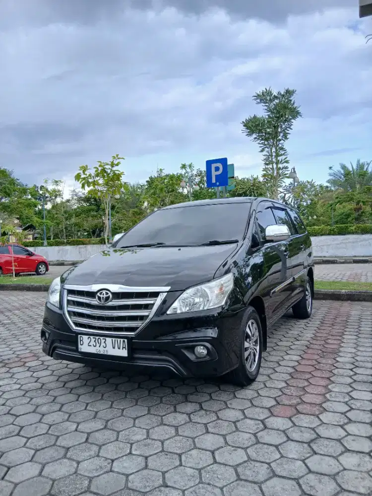 Innova G diesel matic 2014