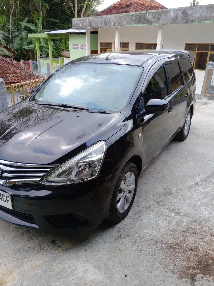 Nissan Grand livina 2014 Bensin