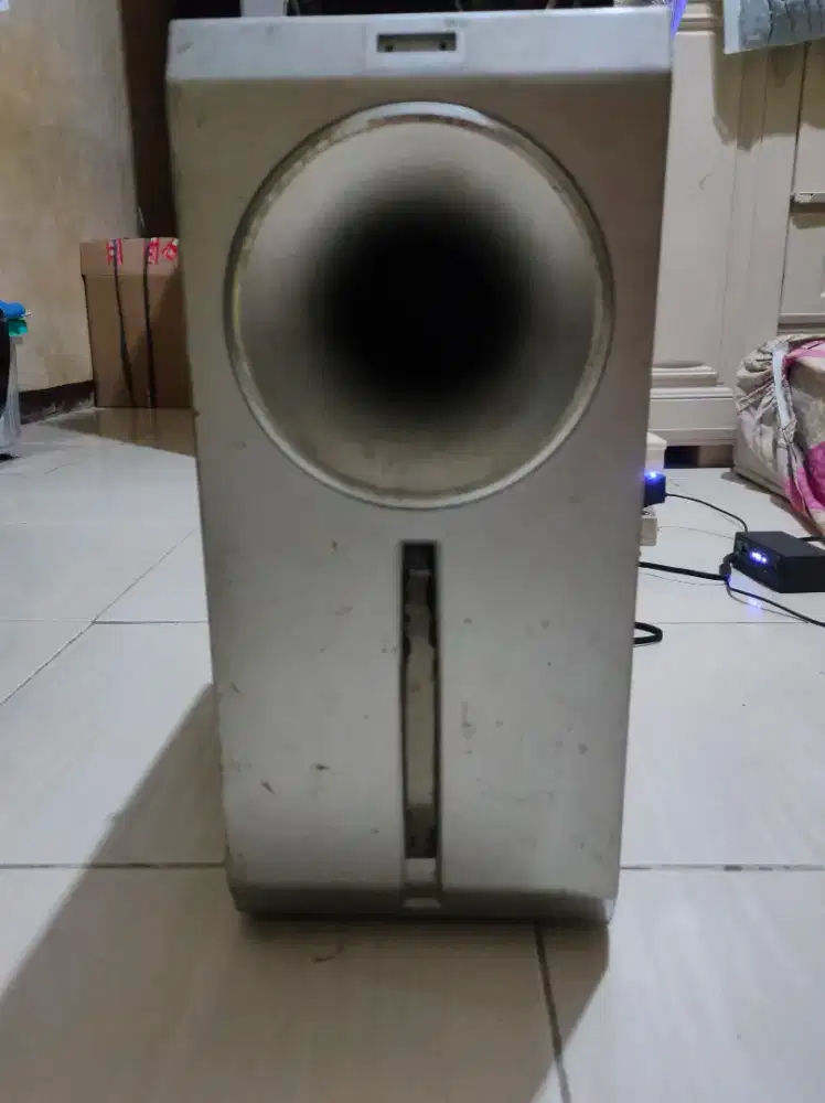 Subwoofer aktif Polytron 168H