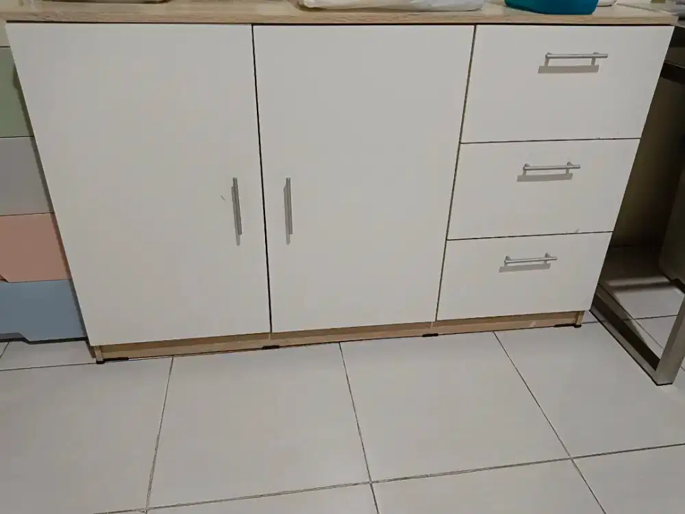 Lemari 2 pintu+laci uk 120cm tinggi 75cm