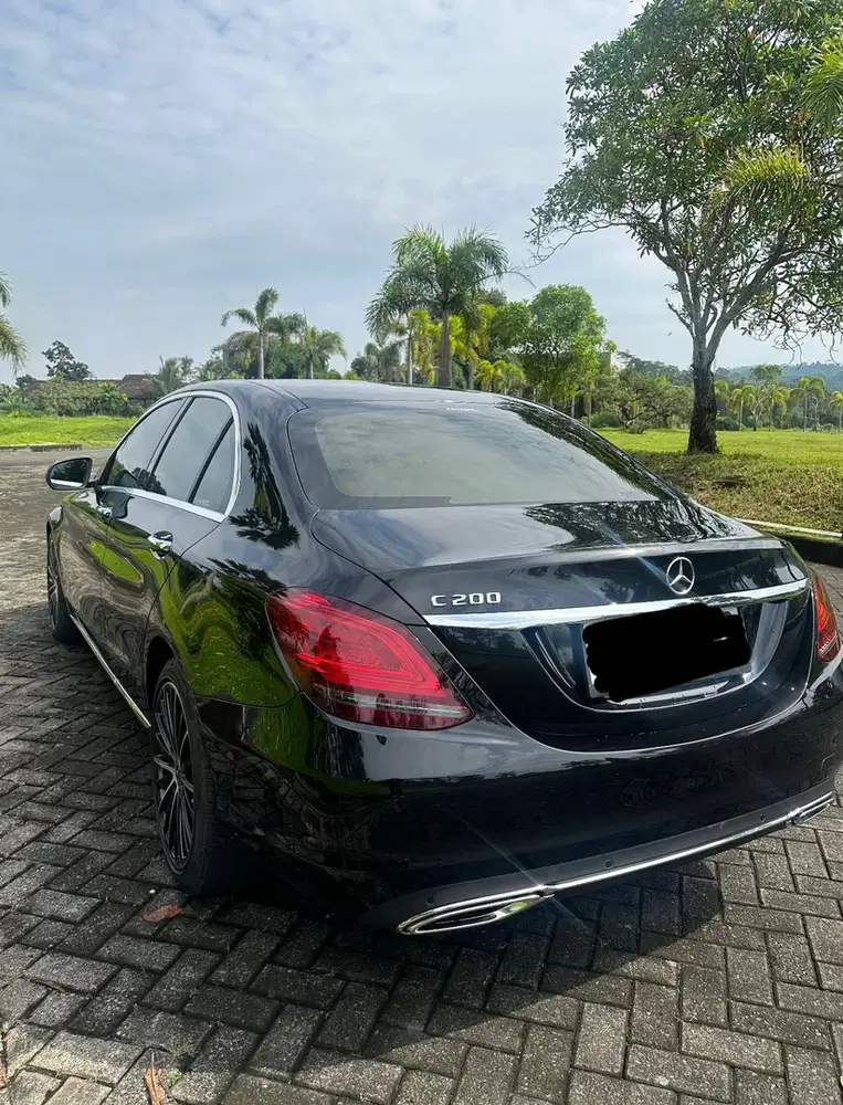 Mercedes-Benz C200 2019 Bensin