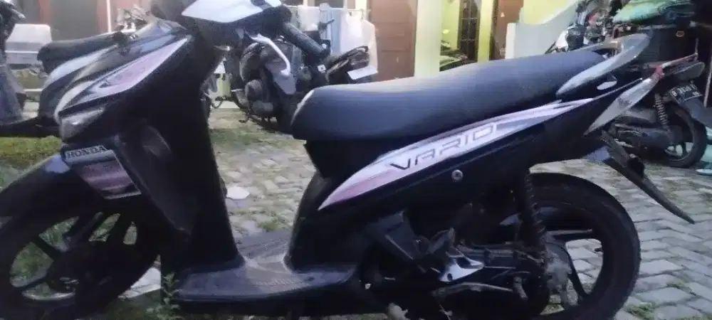 Vario 2008 Plat Z ,STNK ,BPKB faktur (Pajak pules)