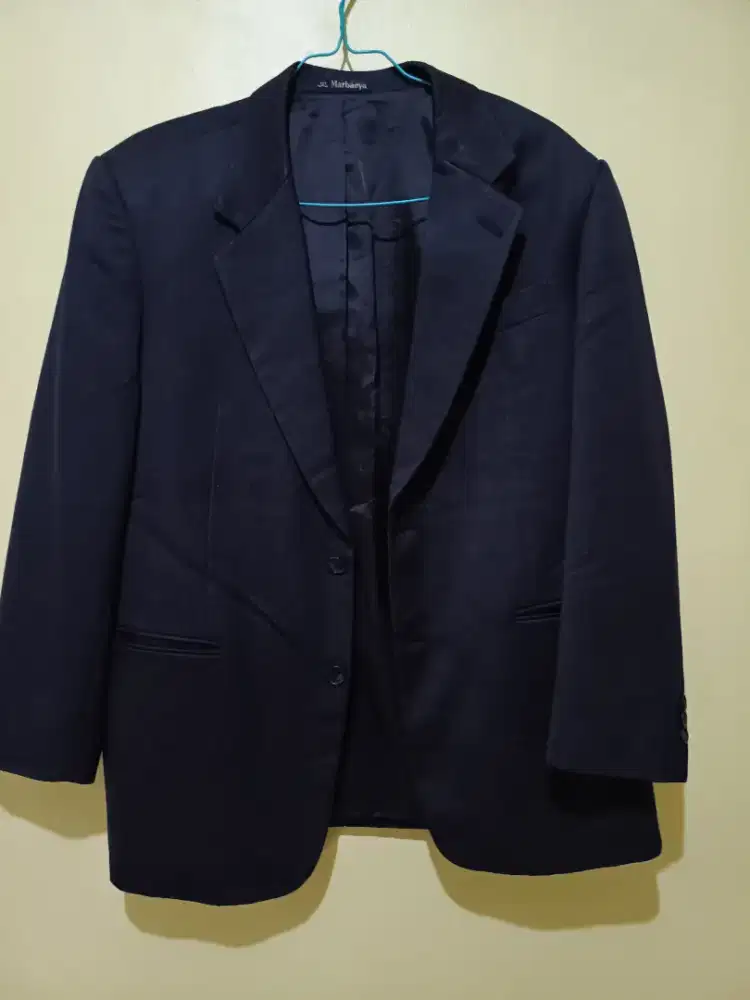 Jas Hitam brand MARBAEYA, sz M to L