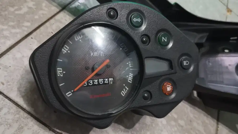 Speedometer dan Spakbor belakang Kawasaki Athlete