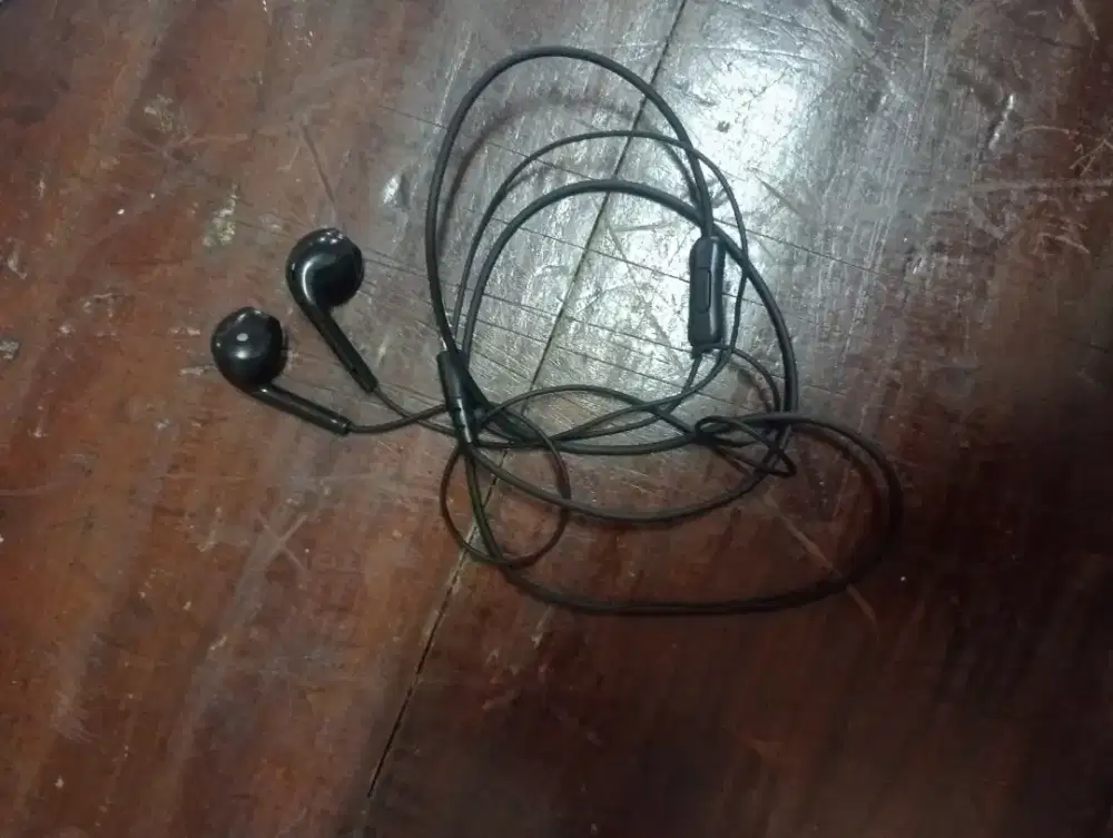 Handfree untuk dengerin musik