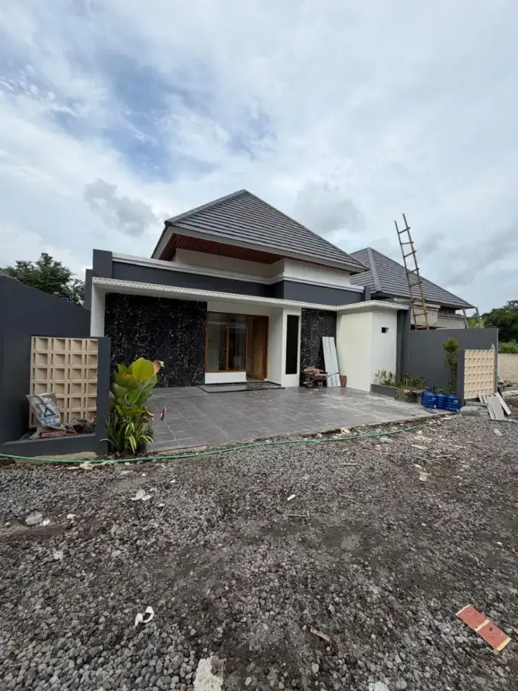 Rumah Luas Dalam Perumahan 10 Menit Uii Pusat