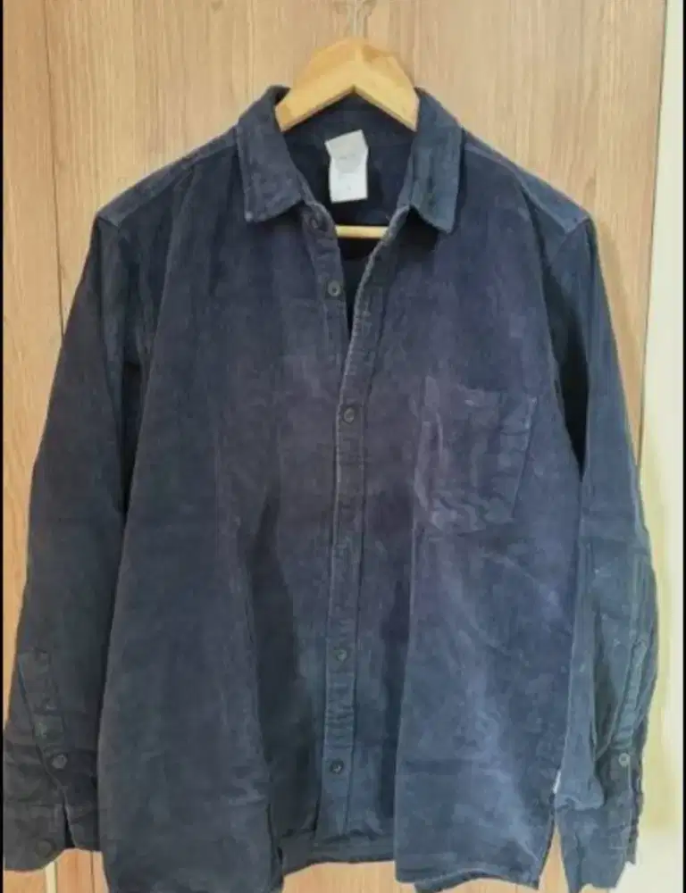 Kemeja Corduroy lengan panjang