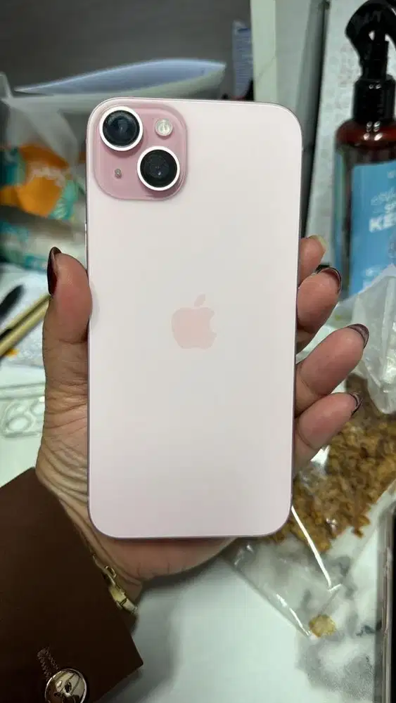 iPhone 15 Plus 128GB Pink bh 92% garansi ibox sampai maret 2026