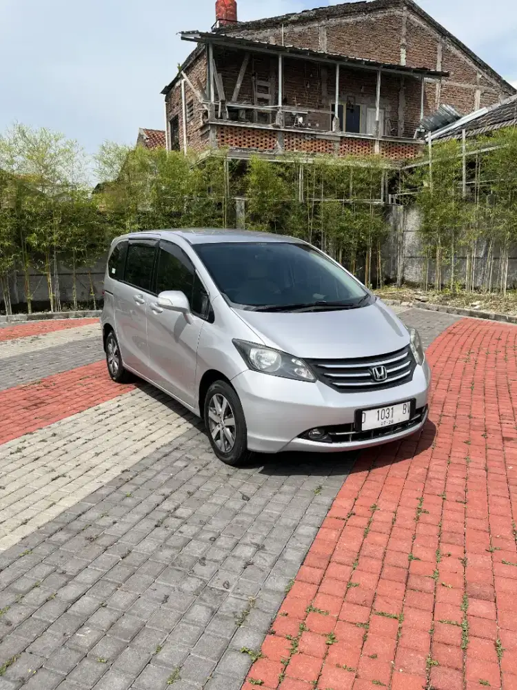 DP 5 JT | HONDA FREED PSD 2011 MATIC