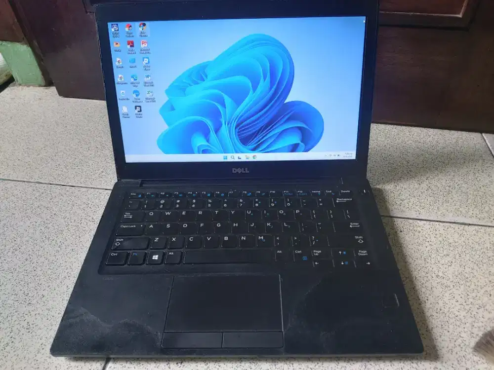 Dell 7280 core i7 gen 7 normal kenceng