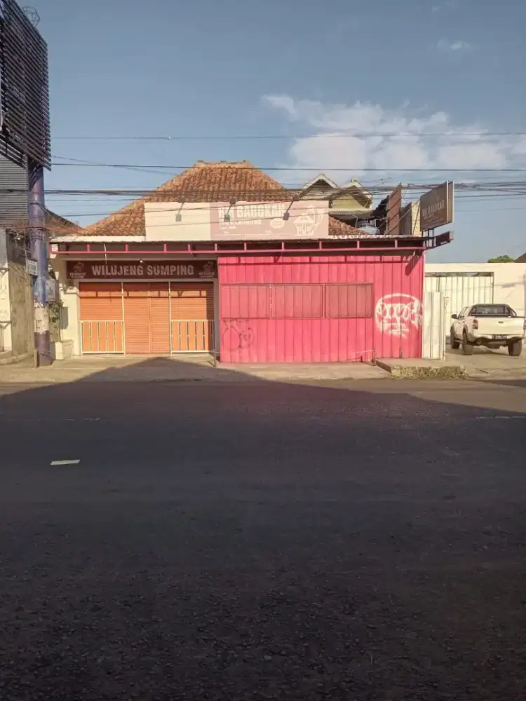 Dijual cepat rumah dan toko