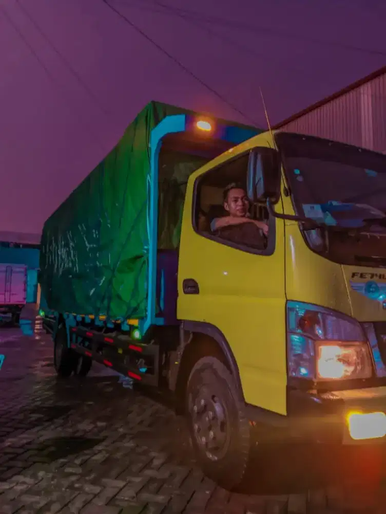 Car pekerjaan supir pengriman