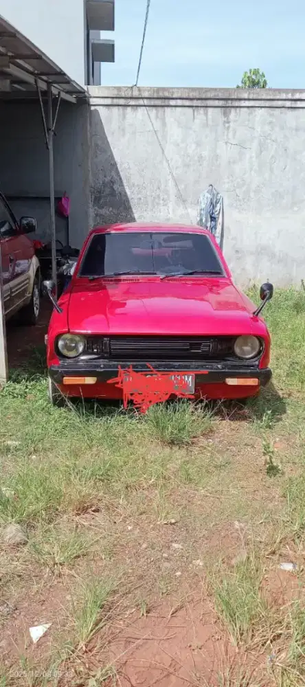Datsun 120Y dijual aja gk ada tempat parkir