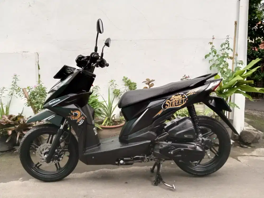 Honda beat street 2019 mulus tidak ada baret terawat orsinil