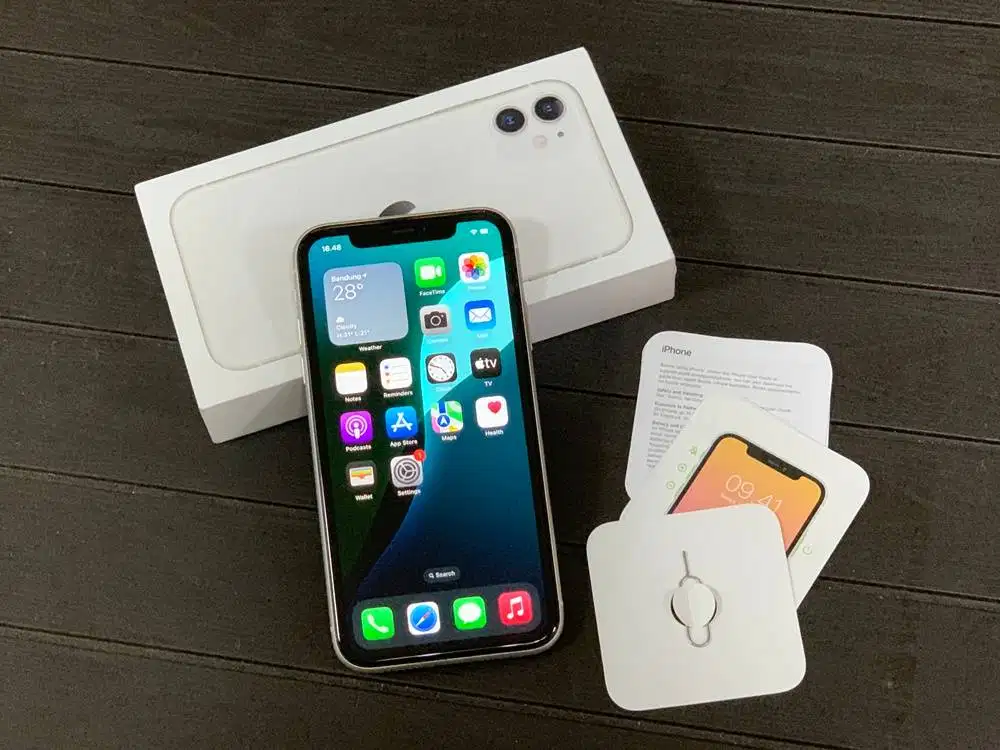 iPhone 11 64gb White Bea Cukai Setara iBox Fullset
