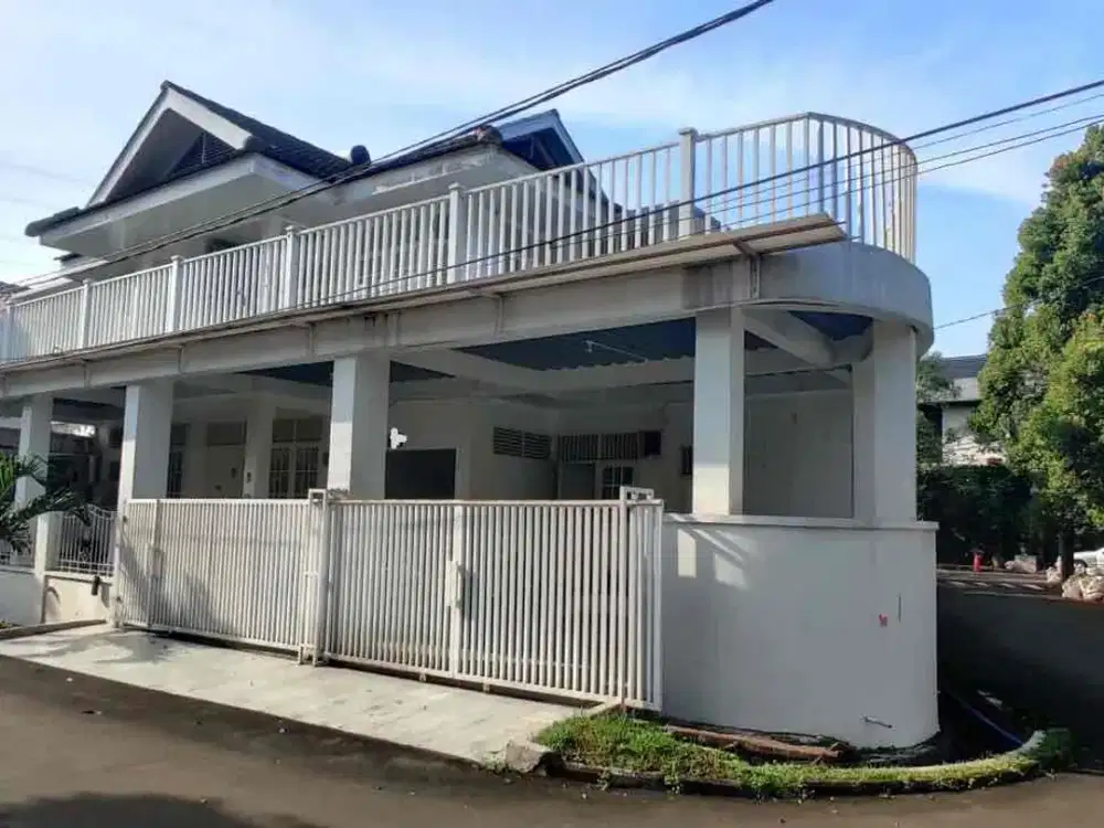 Di Jual Rumah Hoek di Cluster dekat KRL dan tol Bintaro