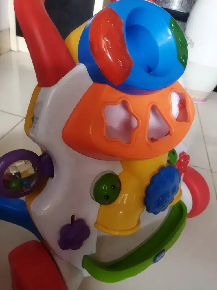 Chicco baby walker