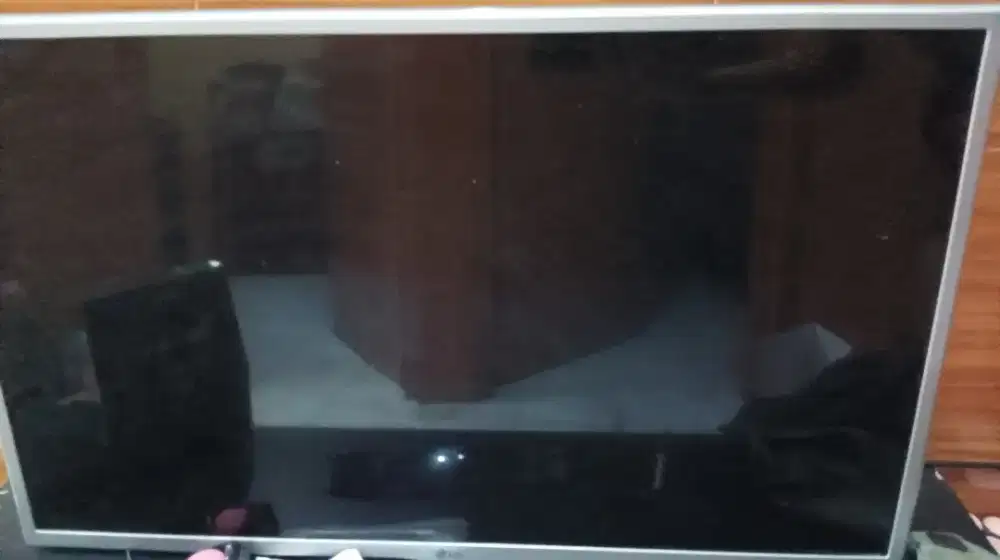 JUAL TV merek LG 32 INC