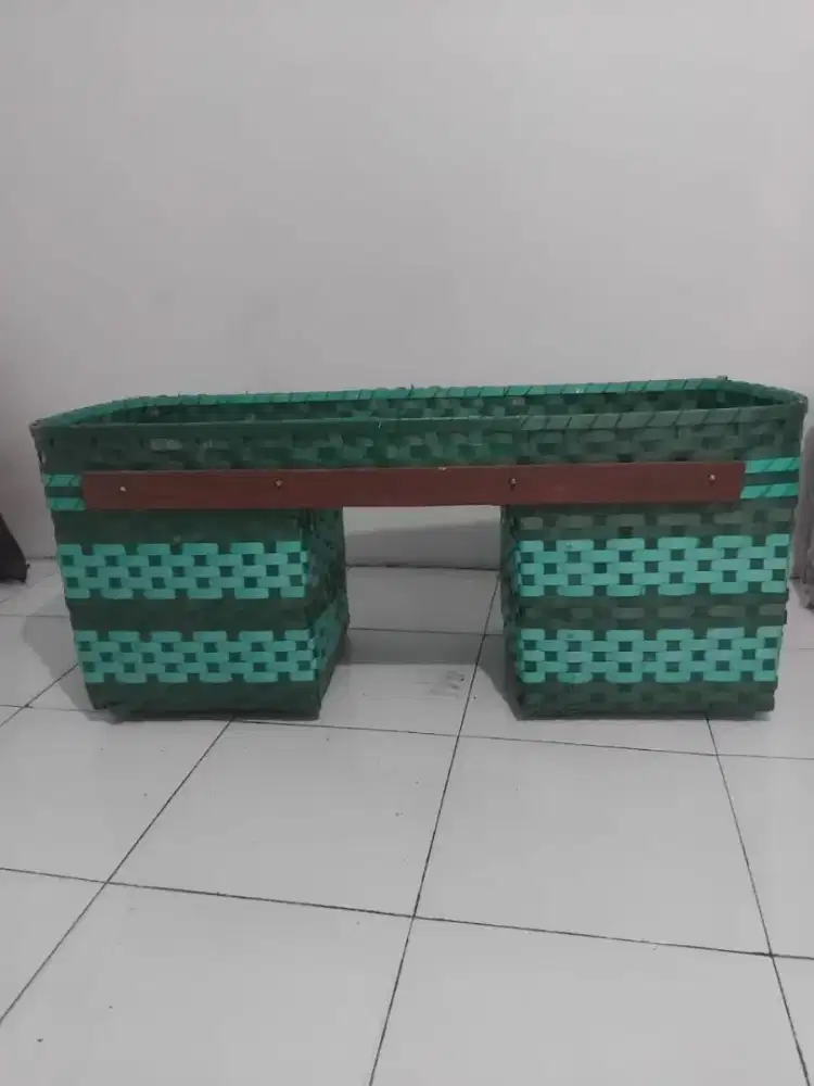 Tempat bawa barang