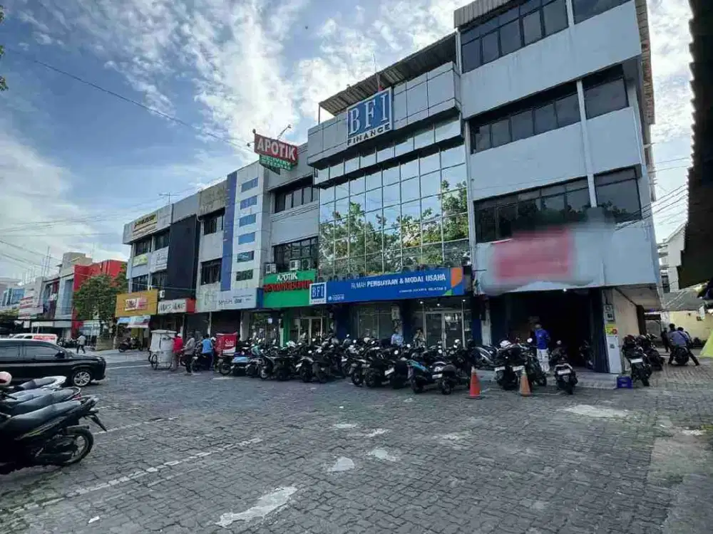 Dijual Ruko Strategis di Jl. Raya Pasar Minggu

Spesifikasi Ruko:

-Listrik 5500 Watt
-Luas bangunan 320 m2
-4 Lantai
-4 Kamar Mandi
-Sederet Apotek Sendang Bunda, BFI Finance, Mega Finance
-Sebrang Bank BCA
-HGB berlaku hingga 2042
-Luas Tanah 81m2
-Pbb