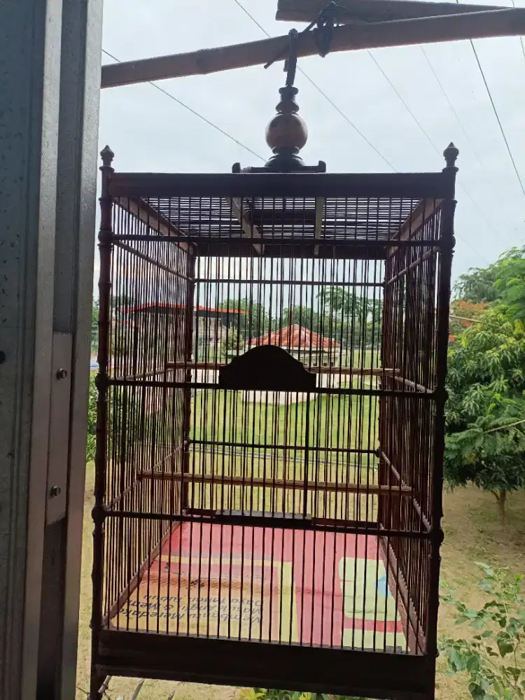 Di jual kandang burung ukiran  no1
