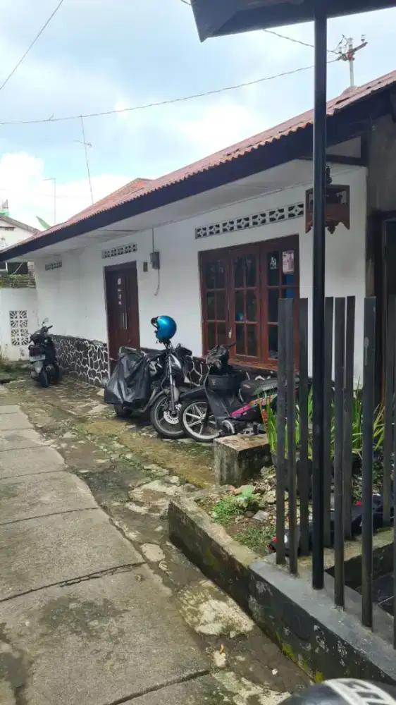 Jual rumah jl kol sugiri cikebrok, belakang hotel wisata niaga