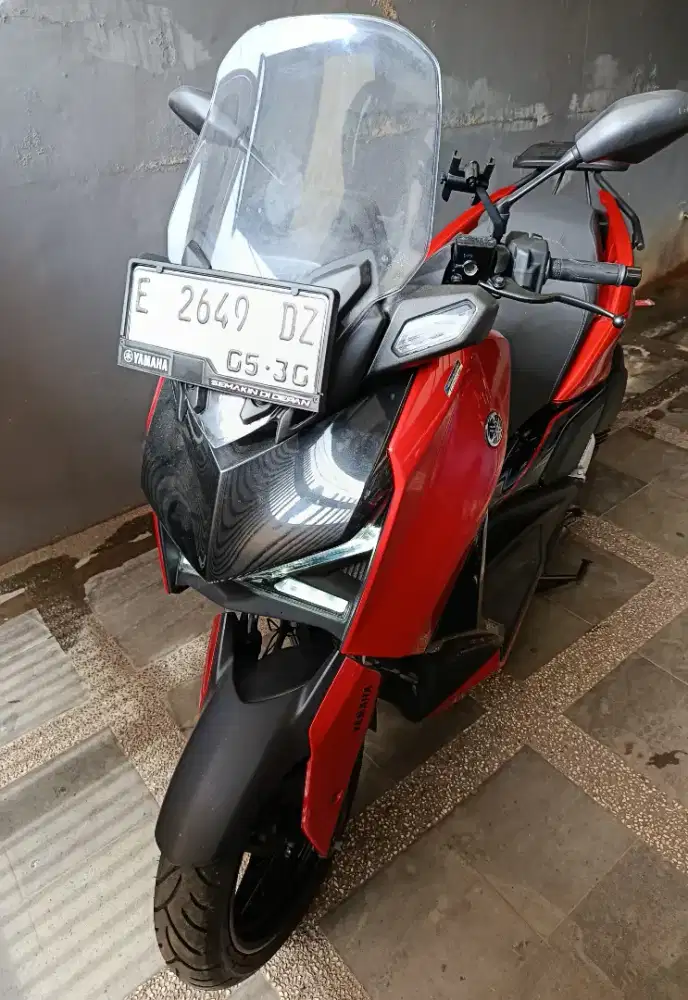 Xmax Connected 2025. Luxury Red. Pajak Panjang. KM 5rb. Cash/Kredit/TT