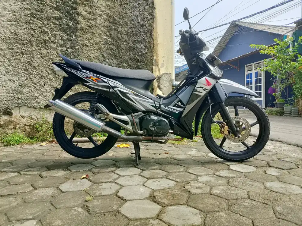 HONDA SUPRA X 2011 – PAJAK HIDUP – MESIN HALUS