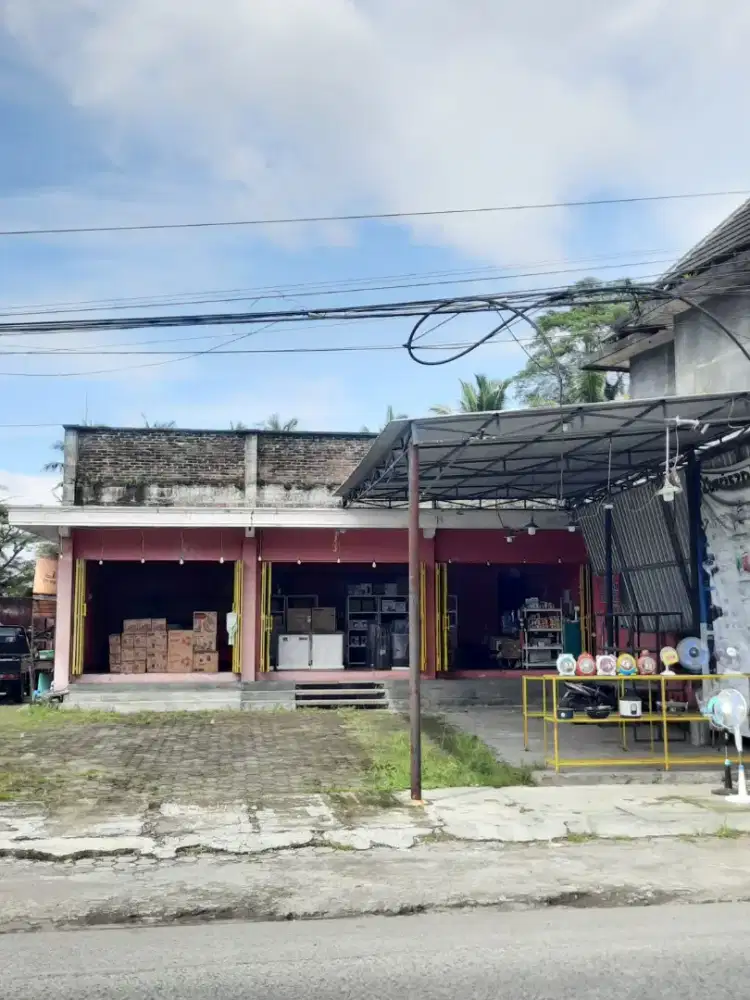 Dikontrakan atau disewakan tempat usaha dan gudang