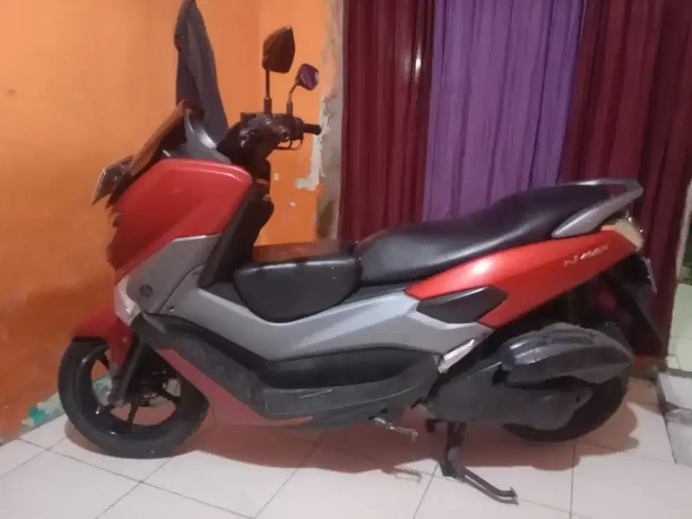 MOTOR KELUARGA YAMAHA NMAX 2017