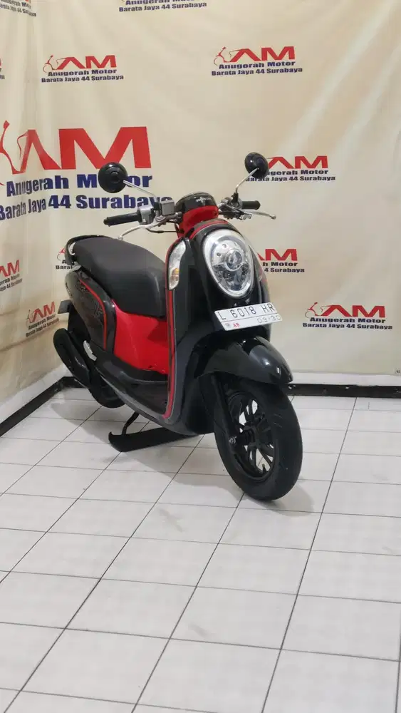 Ready Honda Scoopy fi Tahun 2014 warna merah hitam