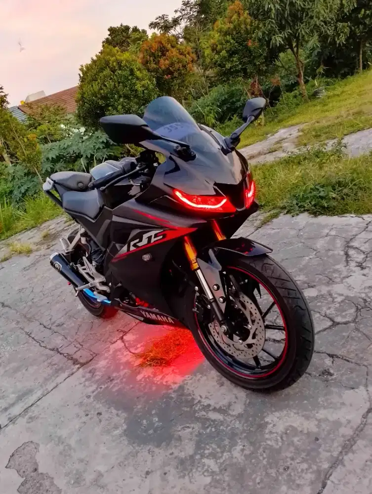 Yamaha R15 mulus dan istimewa