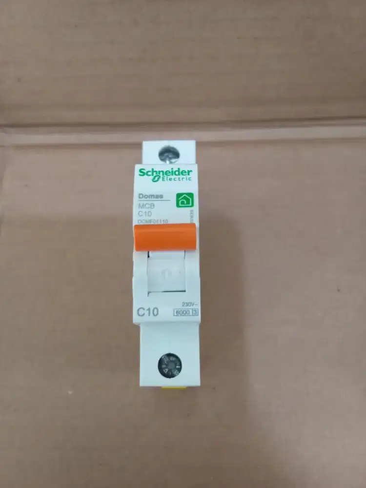 MCB SCHNEIDER 10A / DOMAE 230V/6000
