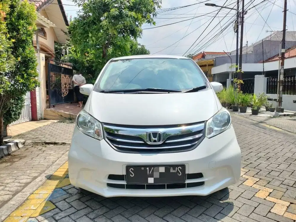 Honda Freed 1.5 E PSD Matic /At 2013 Kondisi Super Istimewa